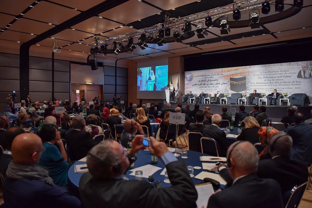 ‏من محاضرة الأمين العام بروما عن التسامح الإسلامي:(نصوص الإسلام ثابتة غير متغيرة وقد اشتملت على نماذج عالية في قيم التسامح والتعايش والسلام)