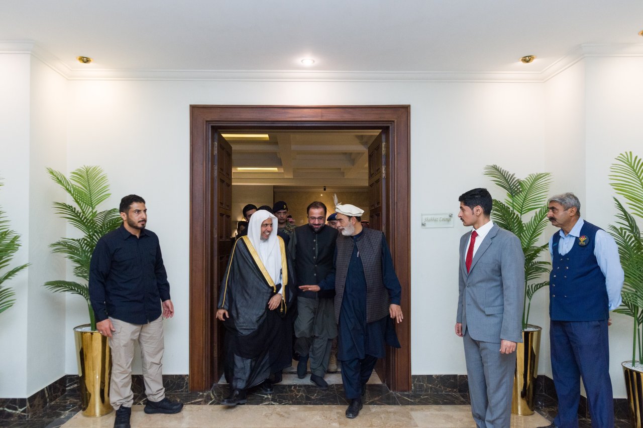 Atas undangan resmi dari Perdana Menteri Pakistan, “untuk menyampaikan khotbah IdulFitri di Masjid Raja Faisal di Islamabad”. Yang Mulia Sekretaris Jenderal LMD, Ketua Asosiasi Ulama Muslim, Syekh Dr. Mohammed Alissa, tiba di Islamabad