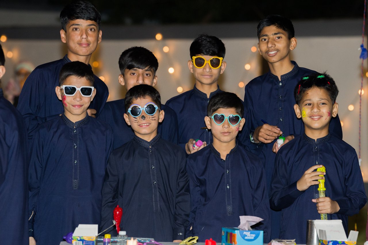 Foto-foto Yang Mulia Sekretaris Jenderal Liga Muslim Dunia Syekh Dr. Mohammed Alissa, mengunjungi anak-anak Panti Asuhan Ali bin Abi Thalib di Pakistan, yang melayani lebih dari 4.600 anak yatim piatu: