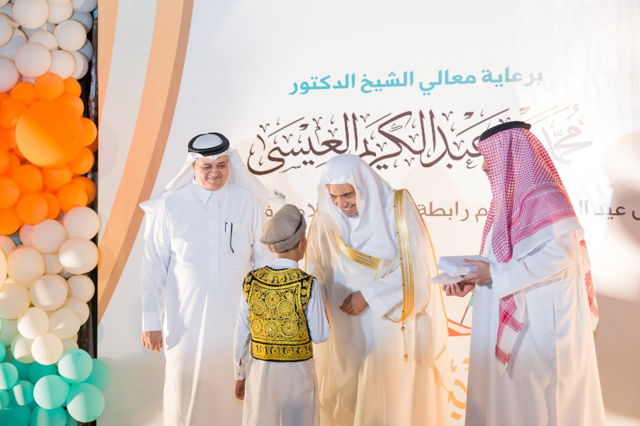 Foto-foto Yang Mulia Sekretaris Jenderal Liga Muslim Dunia Syekh Dr. Mohammed Alissa, mengunjungi anak-anak Panti Asuhan Ali bin Abi Thalib di Pakistan, yang melayani lebih dari 4.600 anak yatim piatu: