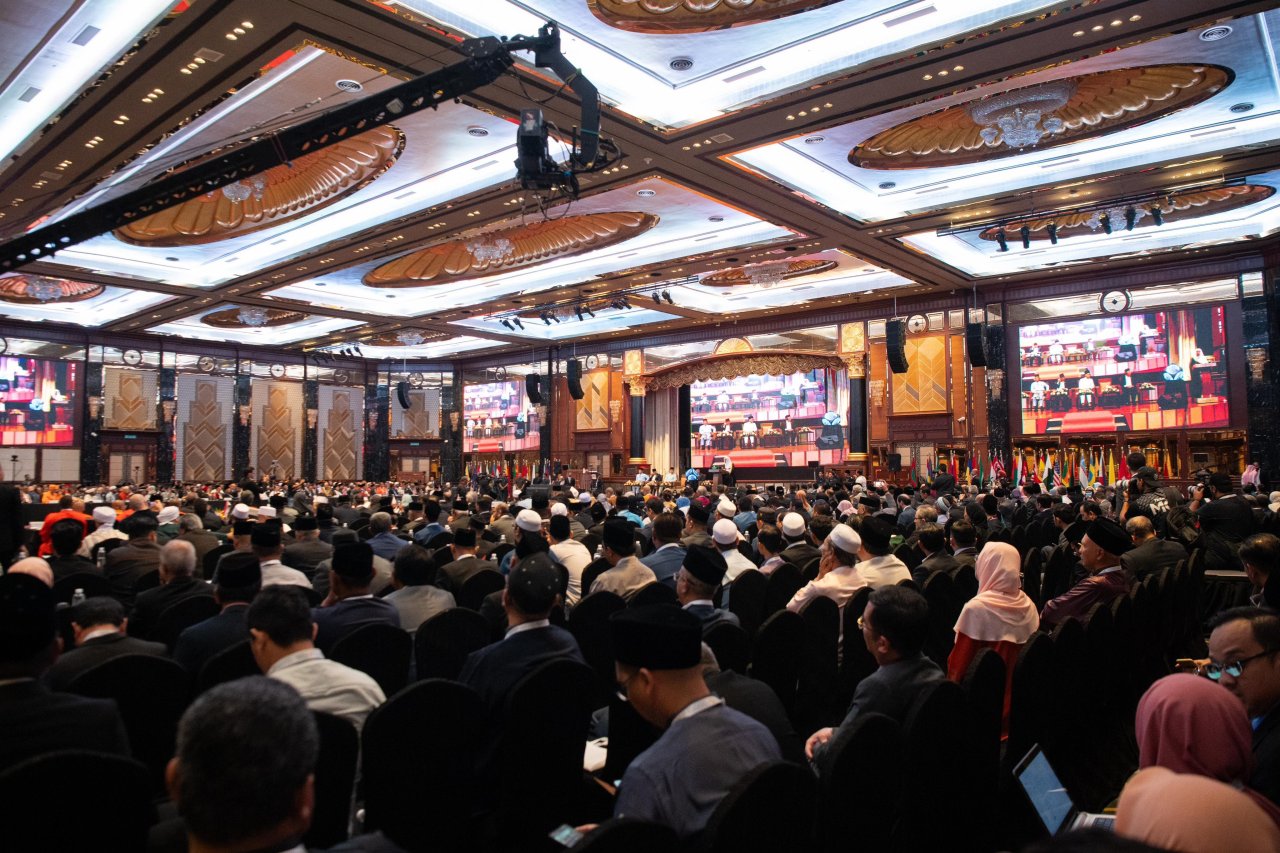 The Muslim World League issued its periodic report, including a global map of its initiatives and programs worldwide.