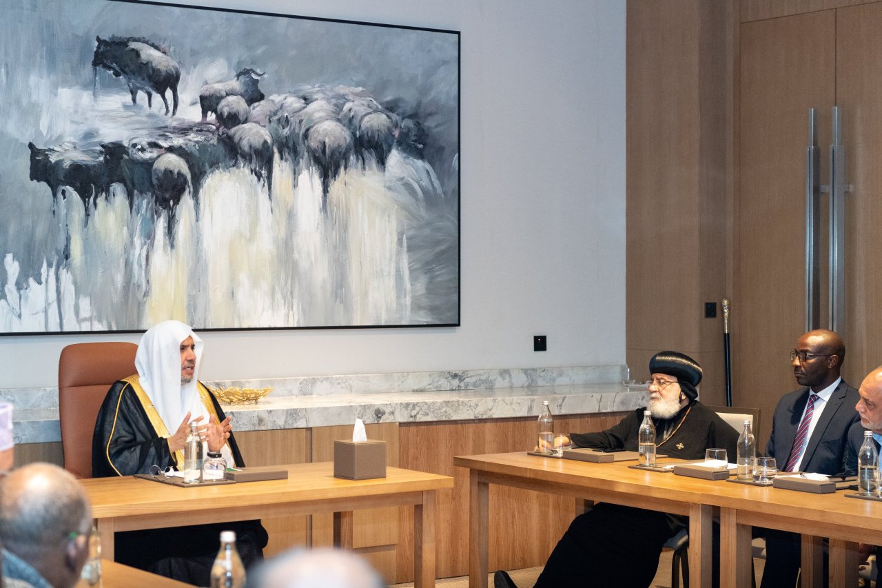 ‏معالي الأمين العام، رئيس هيئة علماء المسلمين، فضيلة الشيخ د.⁧‫محمد العيسى‬⁩ يحلُّ ضيفًا على قادةِ الأديان في العاصمة الكينية &quot;نيروبي&quot;، بدعوةٍ من الحكومة الكينية