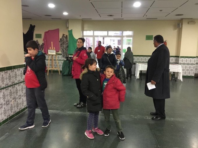 ‏في إطار تعاون المركز الثقافي الإسلامي بمدريد مع المؤسسات والهيئات الإسبانية نظم المركز مع بلدية مدريد يوماً مفتوحاً بمناسبة اليوم العالمي للمهاجر