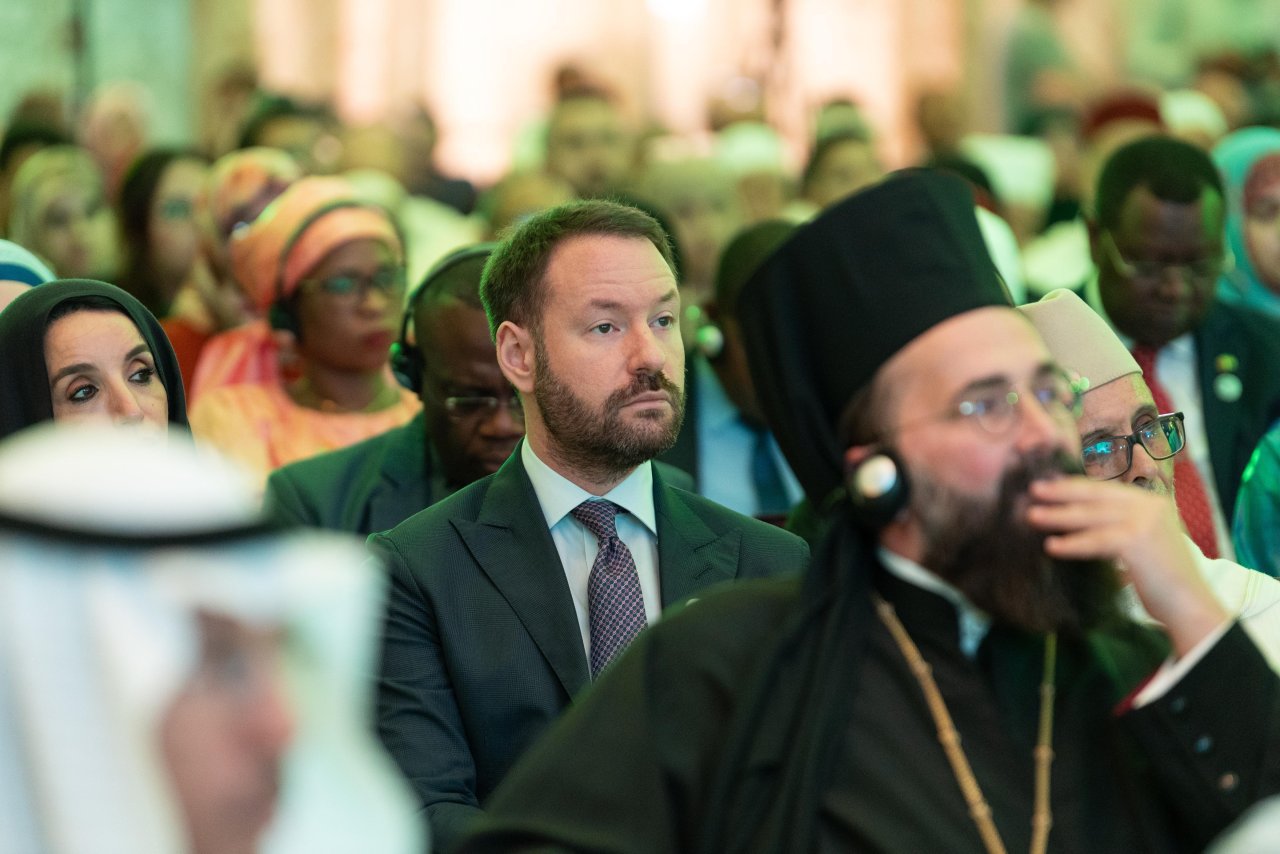 برعاية جلالة ملك المغرب وبتعاون بين رابطة العالم الإسلامي والرابطة المحمدية لعلماء المغرب   د. العيسى يدشن المؤتمر الدولي &quot;الايمان في عالم متغير&quot;