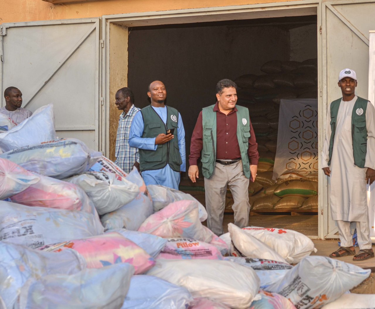 ‏تلبيةً لنداءٍ حكوميٍّ عاجل من جمهوريّة النيجر: ‏⁧‫رابطة العالم الإسلامي‬⁩ تُبادر بتنفيذ برنامج إغاثة عاجلة لدعم منكوبي الفيضانات في المناطق الأكثر تضرراً في النيجر