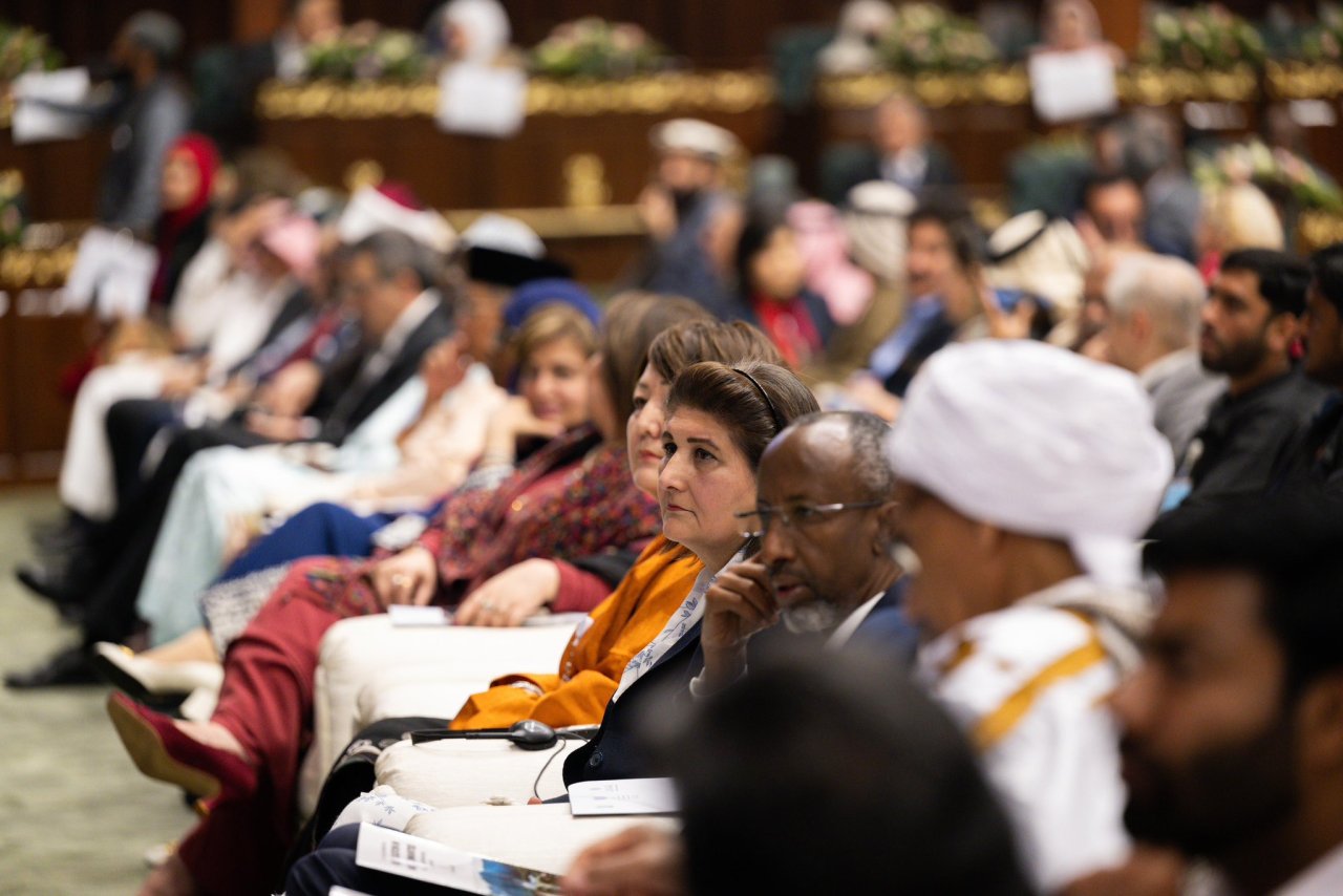 ‏دولة رئيس وزراء جمهورية باكستان الإسلامية، السيد محمد شهباز شريف، خلال رعايته مؤتمر إطلاق مبادرة ⁧‫رابطة العالم الإسلامي‬⁩: مبادرة تعليم الفتيات ‬⁩ في المجتمعات المسلمة من العاصمة الباكستانية &quot;إسلام آباد&quot;