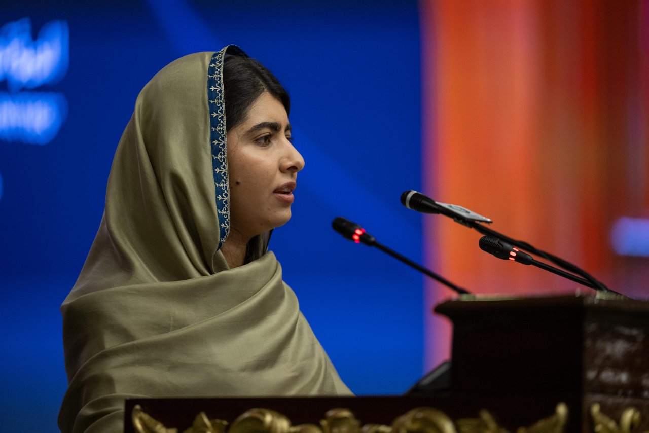 بتضامن تاريخي بين &quot;كبار العلماء&quot; و&quot;المجامع الفقهية&quot;و&quot;المجالس والهيئات الإسلامية&quot; و&quot;منظمات الأمم المتحدة&quot; و&quot;قادة منظمات ومؤسسات دولية وبحثية وأكاديمية حكومية وأهلية&quot;