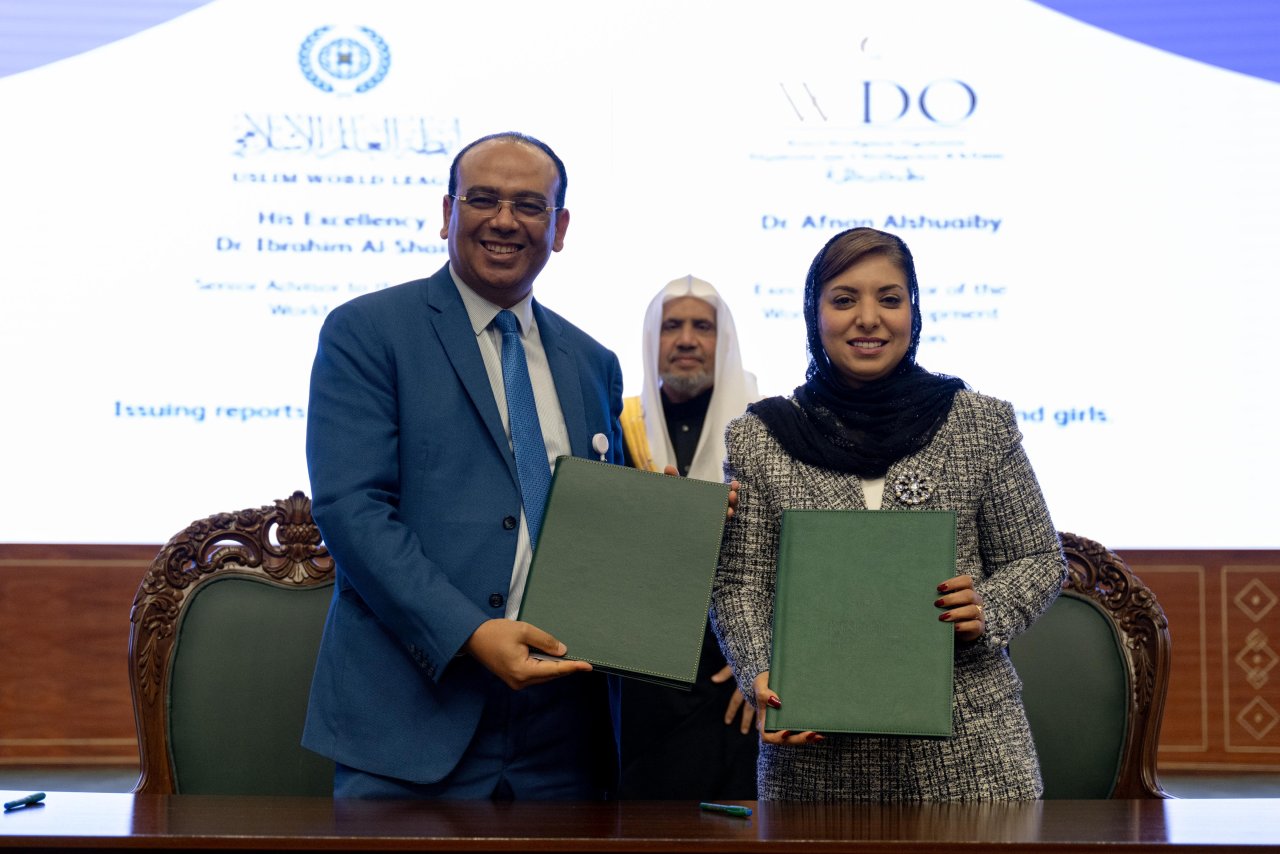 بتضامن تاريخي بين &quot;كبار العلماء&quot; و&quot;المجامع الفقهية&quot;و&quot;المجالس والهيئات الإسلامية&quot; و&quot;منظمات الأمم المتحدة&quot; و&quot;قادة منظمات ومؤسسات دولية وبحثية وأكاديمية حكومية وأهلية&quot;