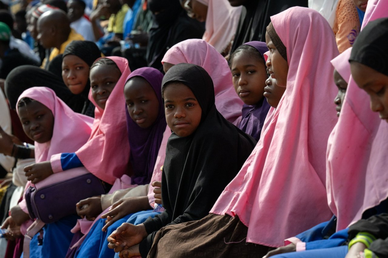 تأکید دکتر شیخ محمد العیسی بر اهمیت مسابقات قرآنی در تقویت روح رقابت و ارتقای نقش حافظان قرآن در جامعه و تعهد سازمان همبستگی جهان اسلام به حمایت از حفظ و آموزش قرآن کریم