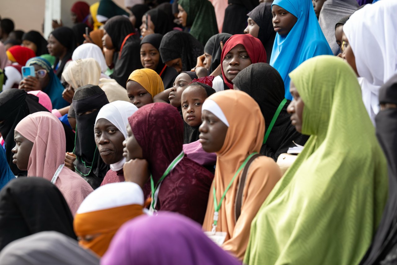 *رئيس غينيا بيساو وأمين عام رابطة العالم الإسلامي يدشّنان مسابقة &quot;تيجان النور القرآنية&quot; الأبرز من نوعها في الغرب الأفريقي*