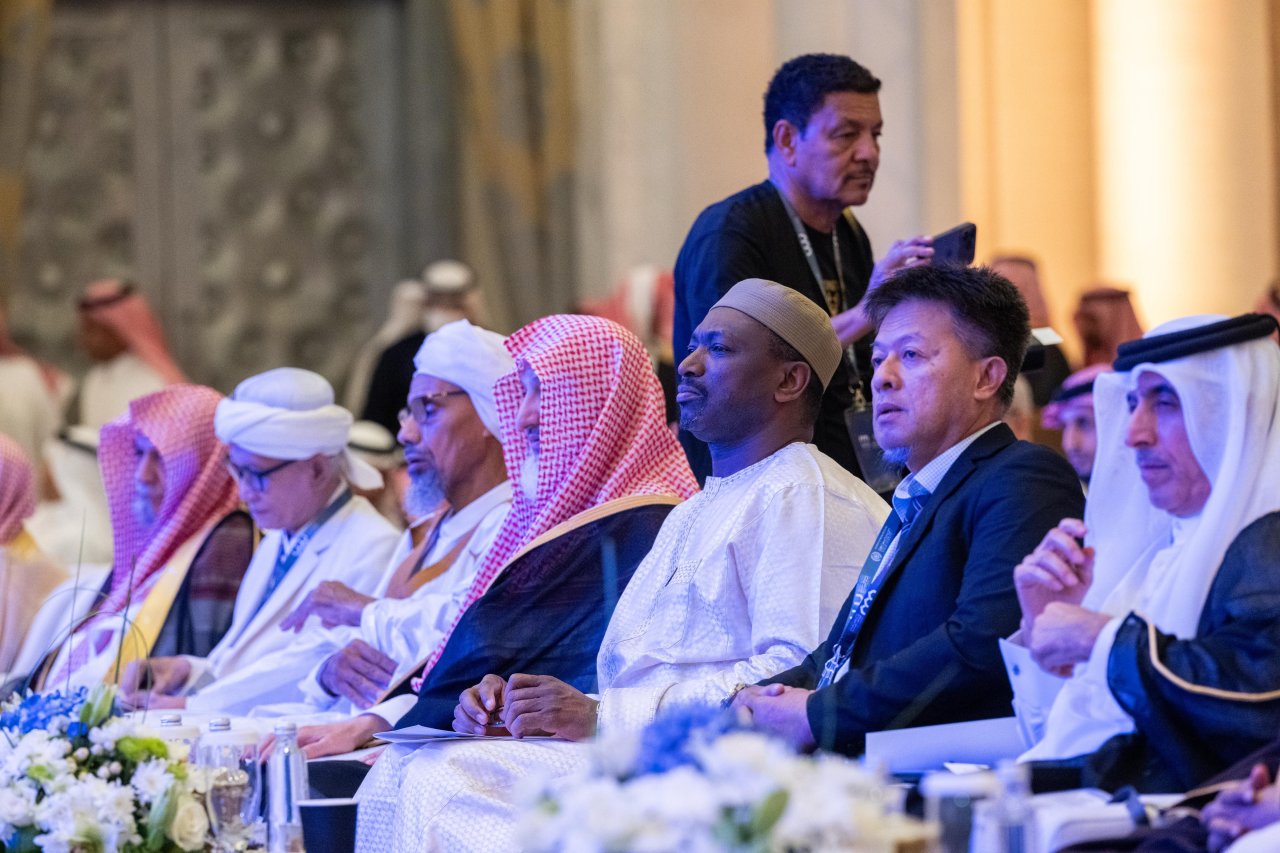 برعاية خادم الحرمين.. مفتو الأمة الإسلامية وعلماؤها من جميع المذاهب يجتمعون بمكة المكرمة لتنسيق المواقف وتعزيز الوحدة الإسلامية