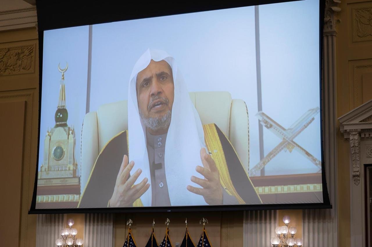 La Liga del Mundo Islámico reúne a representantes de religiones y a responsables políticos durante la primera cena de iftar del Ramadán en el Congreso estadounidense