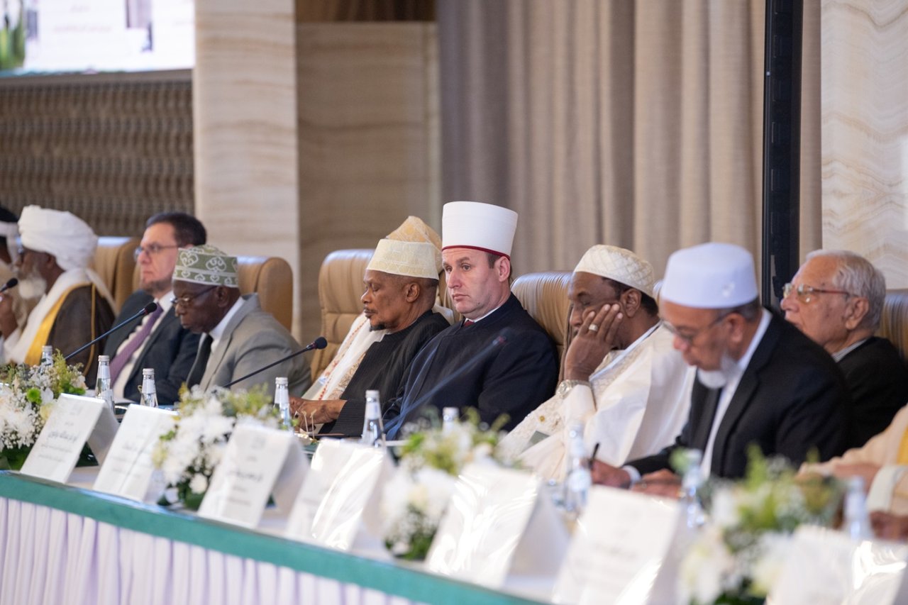 معالي رئيس الشؤون الدينية بجمهورية تركيا، عضو المجلس الأعلى للرابطة، الشيخ د.علي أرباش خلال الدورة الـ٤٦ للمجلس الأعلى: