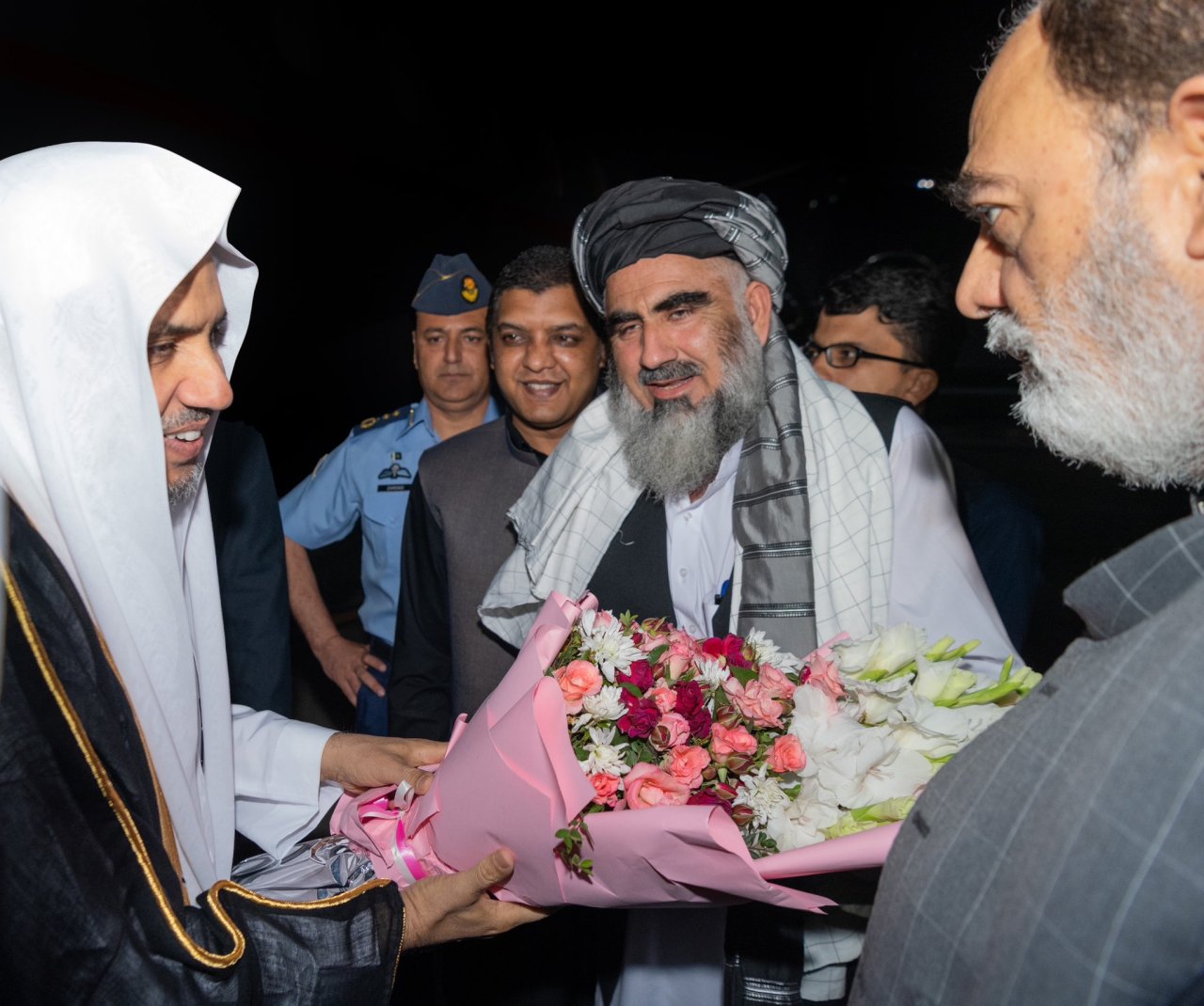 Dr. Mohammad Alissa tiba di Pakistan untuk memeriksa kondisi mereka yang terkena dampak banjir