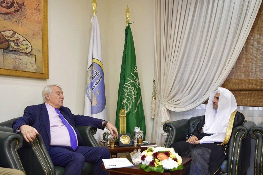 وفدا من البرلمان الفرنسي