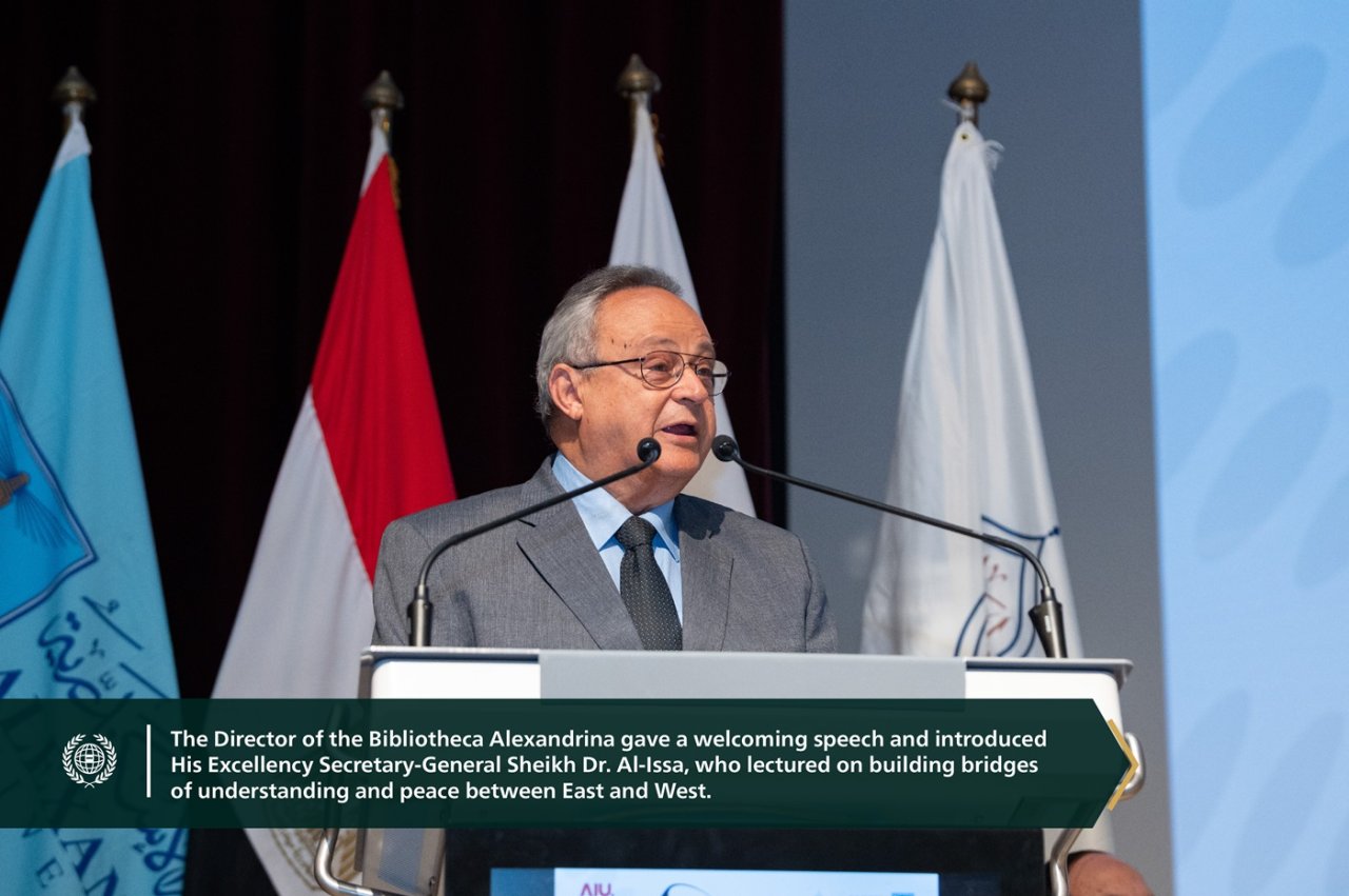 Excellency Sheikh Dr. Mohammed Alissa, Secretary-General of the MWL, delivered a lecture on the East and the West at the Bibliotheca Alexandrina.
