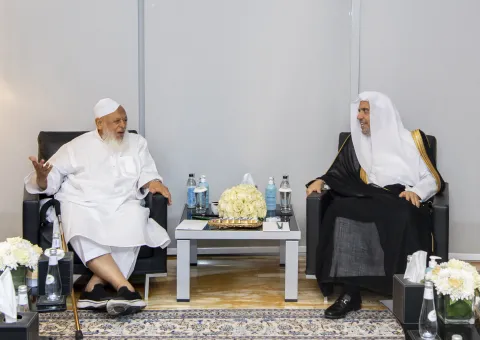 سیکرٹری جنرل اور چیئرمین مسلم علماء کونسل شیخ ڈاکٹر محمد العيسى نے جمعیت علمائے ہند کے صدر شیخ ارشد مدنی اور ان کے ہمراہ وفد کا استقبال کیا