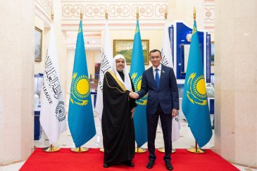 Ce matin : Le Secrétaire général de la Ligue islamique mondiale, Président de l’Organisation des savants musulmans, cheikh Mohammed Al-Issa a été accueilli par le Parlement du Kazakhstan, dans son siège à la capitale Astana
