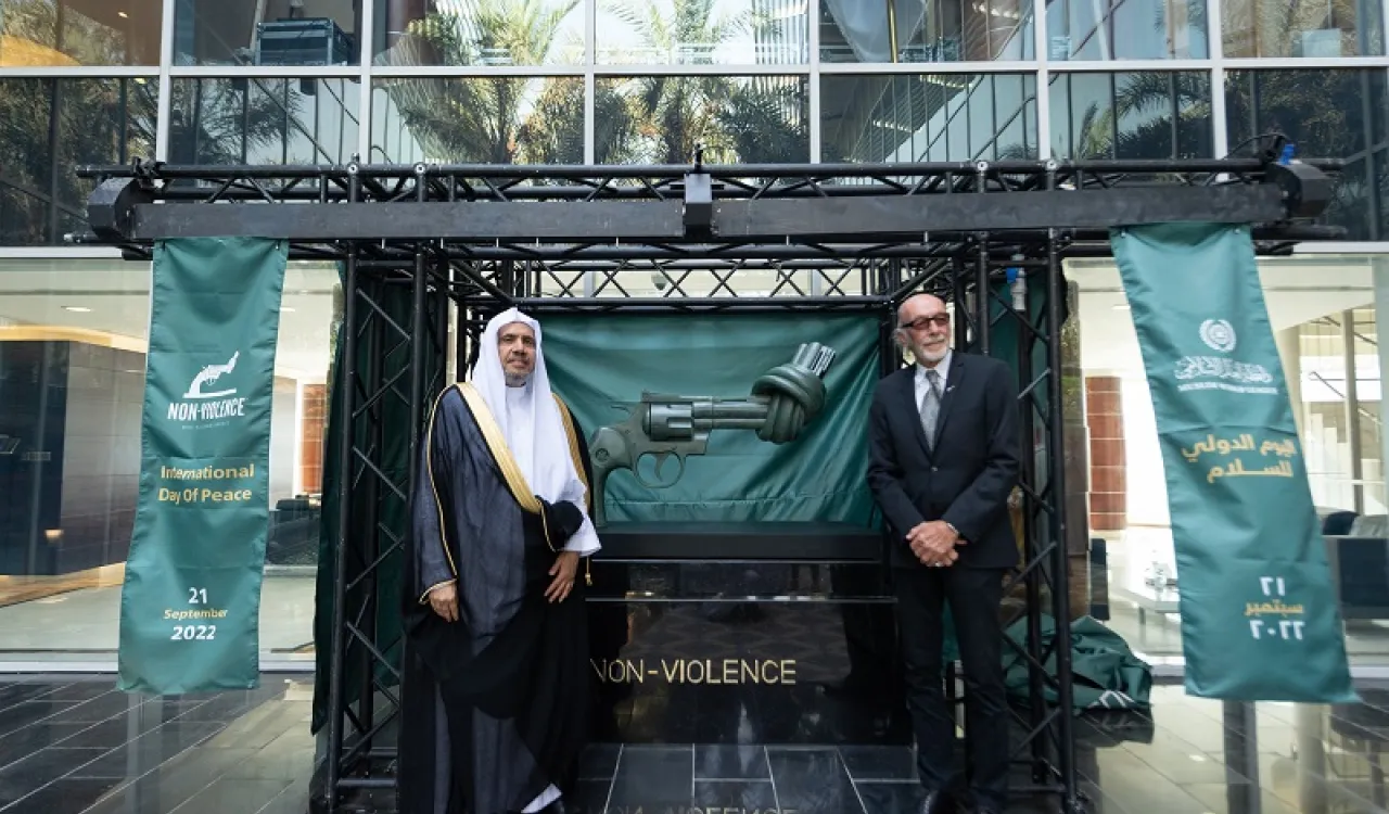 Dr. Muhammad Al-Issa celebrates the International Day of Peace