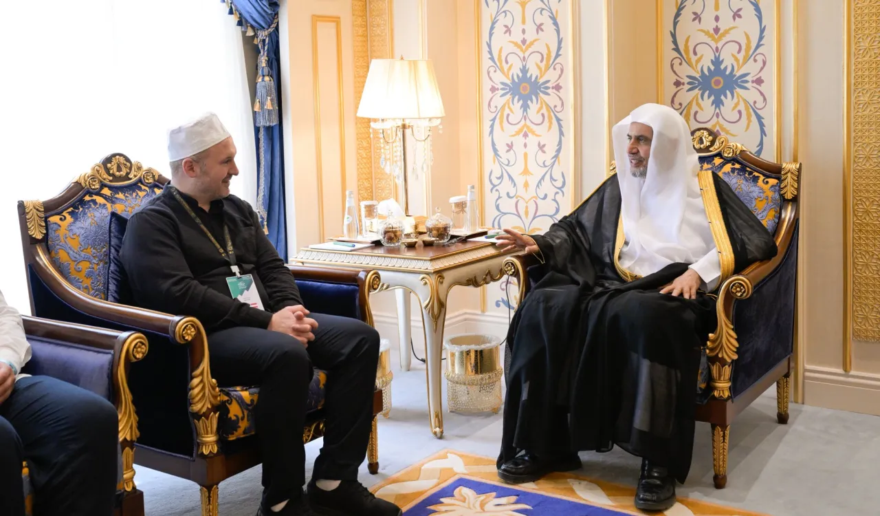 جناب دبیرکل، رئیس انجمن علمای مسلمان، آقای دکتر شیخ محمد العیسی ، از آقای اومیت فورال، رئیس نهاد رسمی اسلامی اتریش استقبال کرد