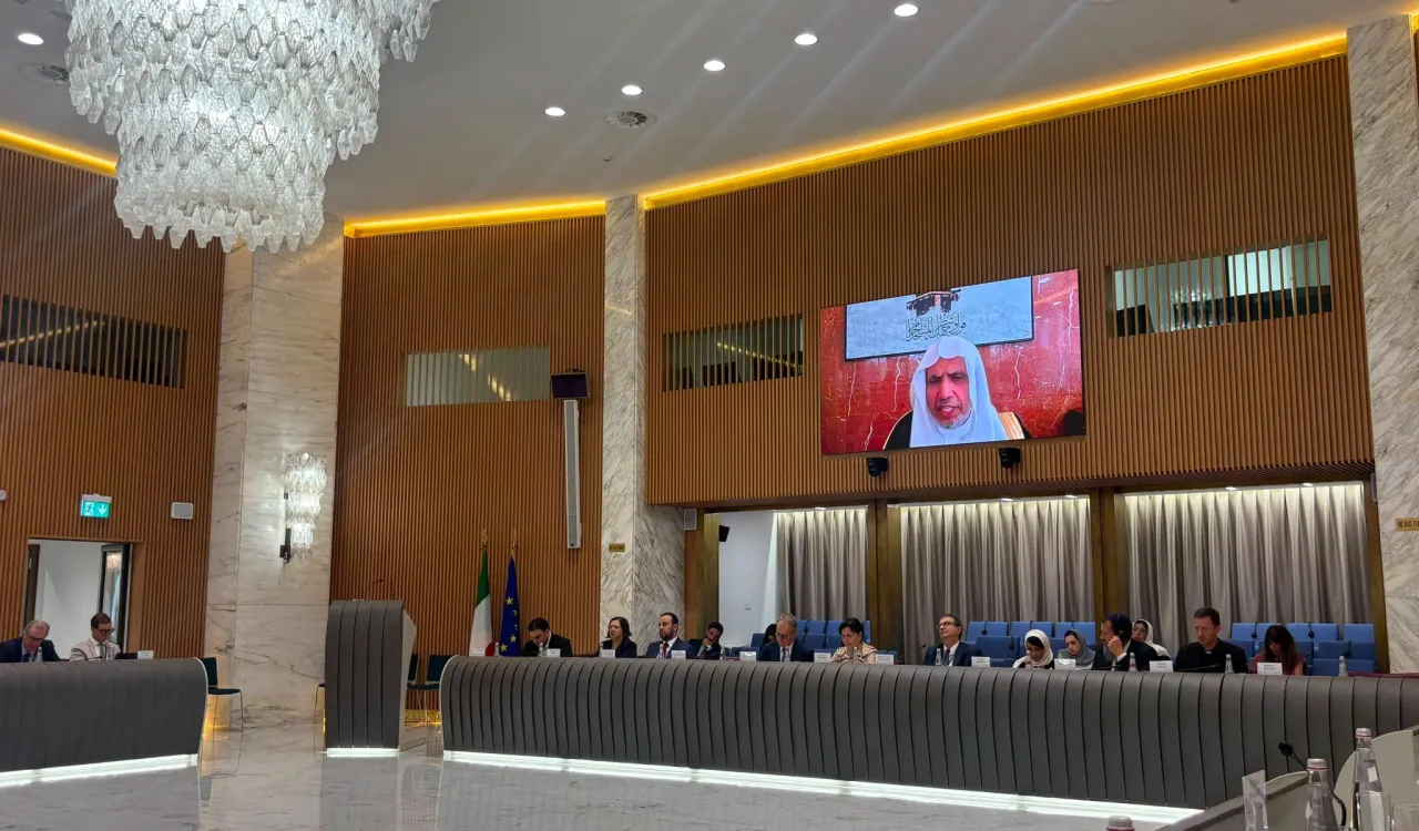 جناب آقای دکتر شیخ محمد بن عبدالکریم العیسی دبیرکل سازمان همبستگی جهان اسلام و رئیس انجمن علمای مسلمان، «به‌صورت مجازی» با ایراد سخنرانی اصلی در نشست عالی‌رتبه گفت‌وگوی پیروان ادیان در پایتخت ایتالیا، شهر رم