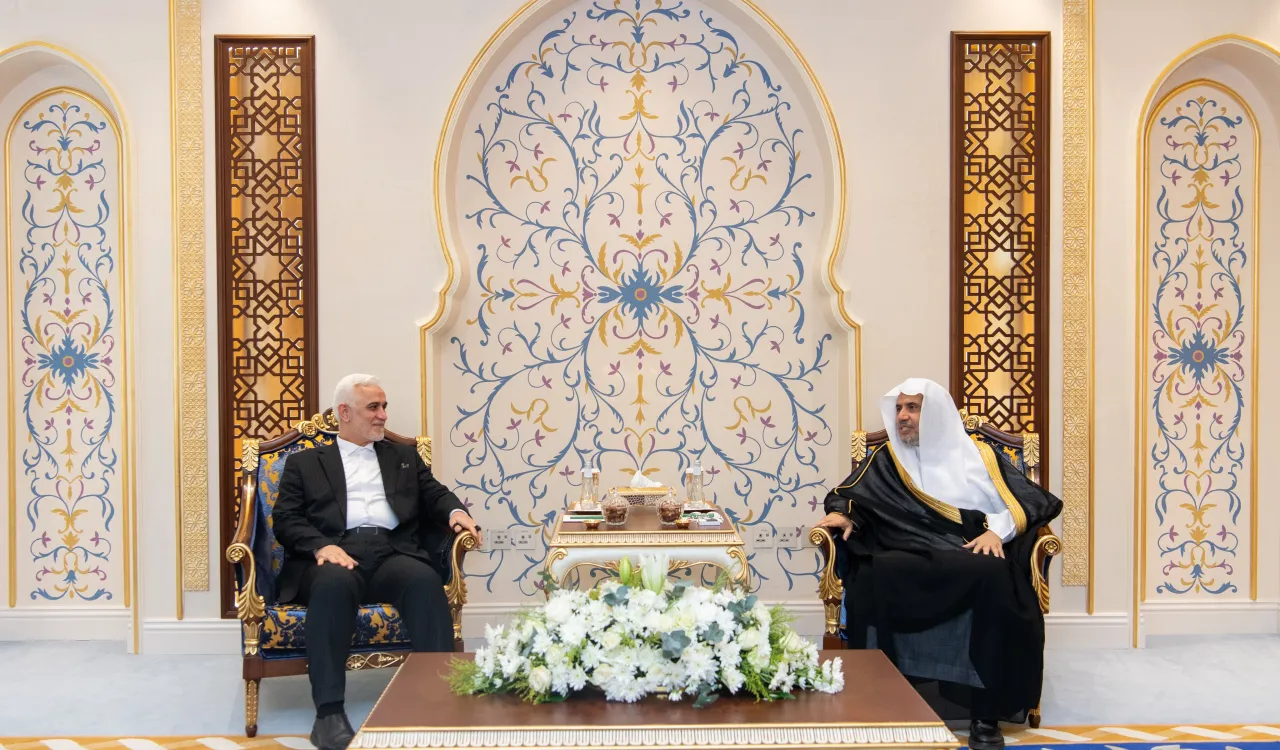 At the MWL’s headquarters in Makkah, His Excellency Sheikh Dr. Mohammed Al-issa, Secretary-General of the Muslim World League and Chairman of the Organization of Muslim Scholars