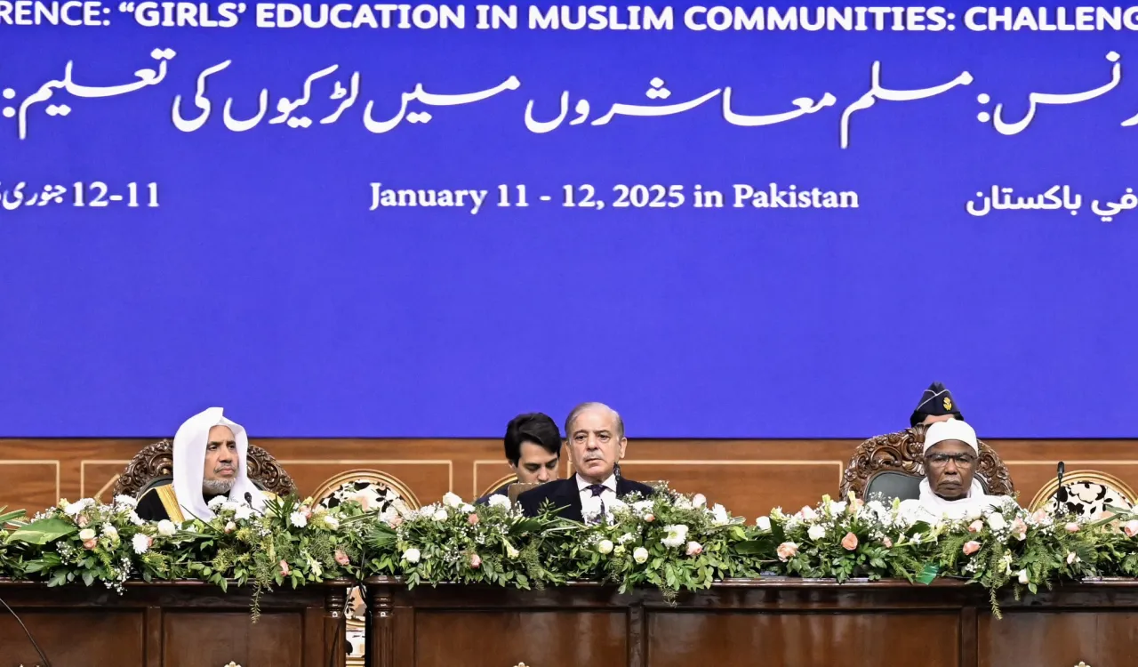 Le Secrétaire général, Président de l’Organisation des savants musulmans, cheikh Mohammed Al-Issa , lors du lancement de la conférence EducationDesFilles dans les sociétés musulmanes depuis la capitale pakistanaise, Islamabad :