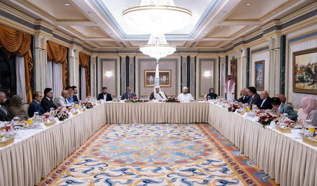 British Islamic Leaders Meet with the Secretary-General in Madinah