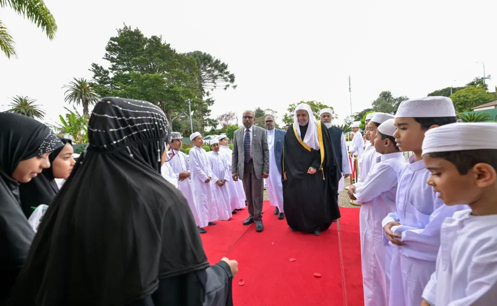 معالي الأمين العام، رئيسُ هيئة علماء المسلمين، فضيلةُ الشيخ د. ⁧‫محمد العيسى‬⁩ ‬⁩، يزُورُ أكبر جوامع نيوزيلندا، جامع المُصطفى، ويجتمعُ مع القائمين عليه؛ مسؤولي جمعية جنوب أوكلاند الإسلامية (SAMA)، كما يلتقي طُلابَ تحفيظِ القرآن الكريم في الجامِع